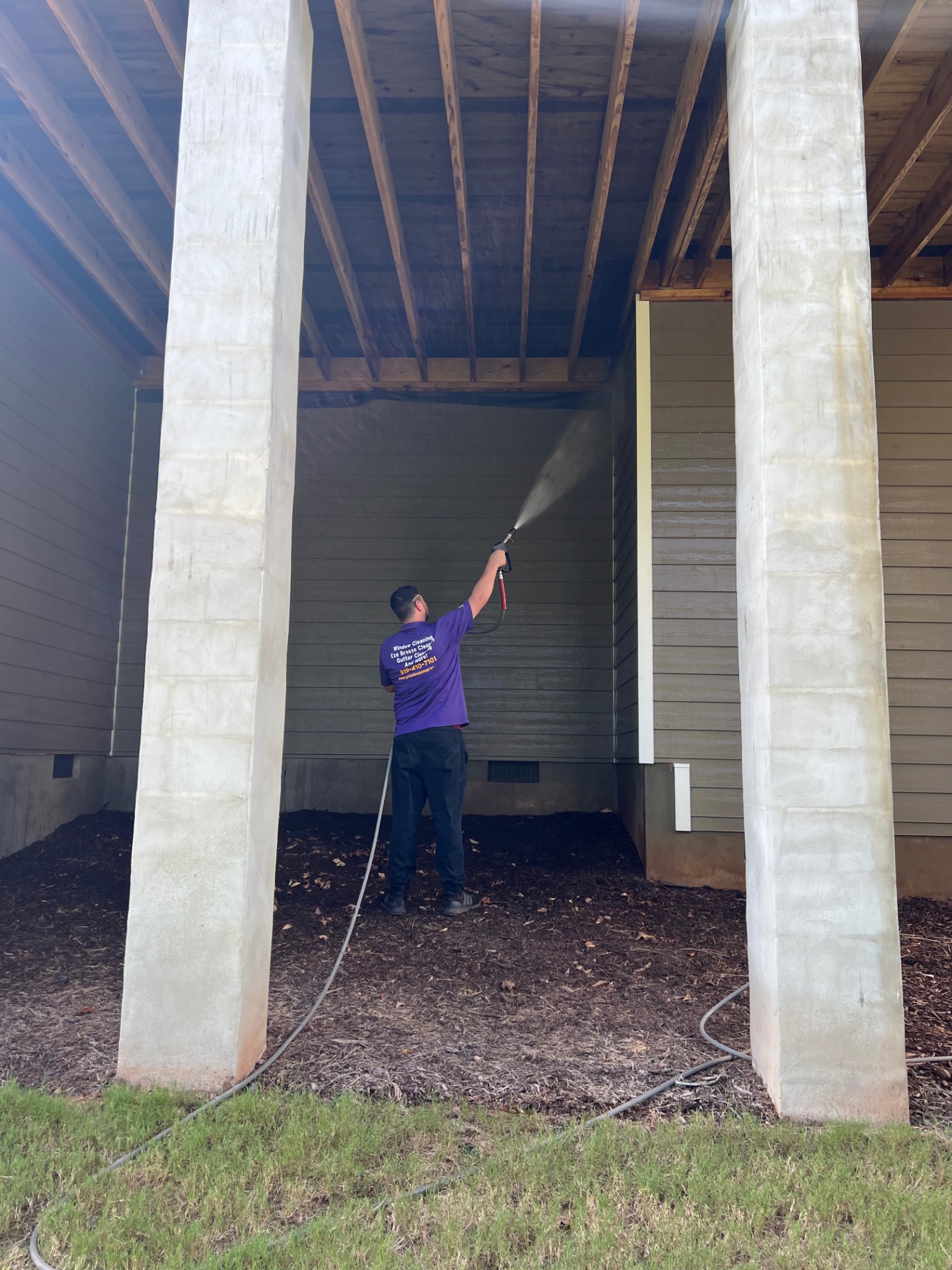Pressure washing photo 13