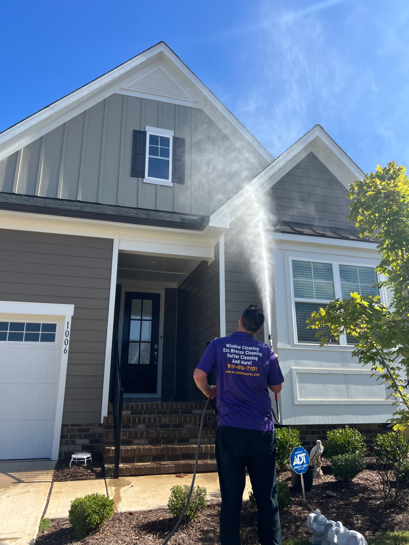 Pressure washing photo 10